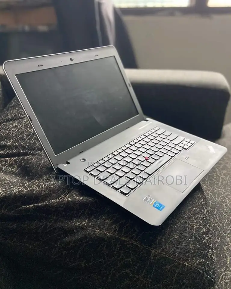Laptop Lenovo ThinkPad 11e 4GB Intel Celeron HDD+SSD 128GB