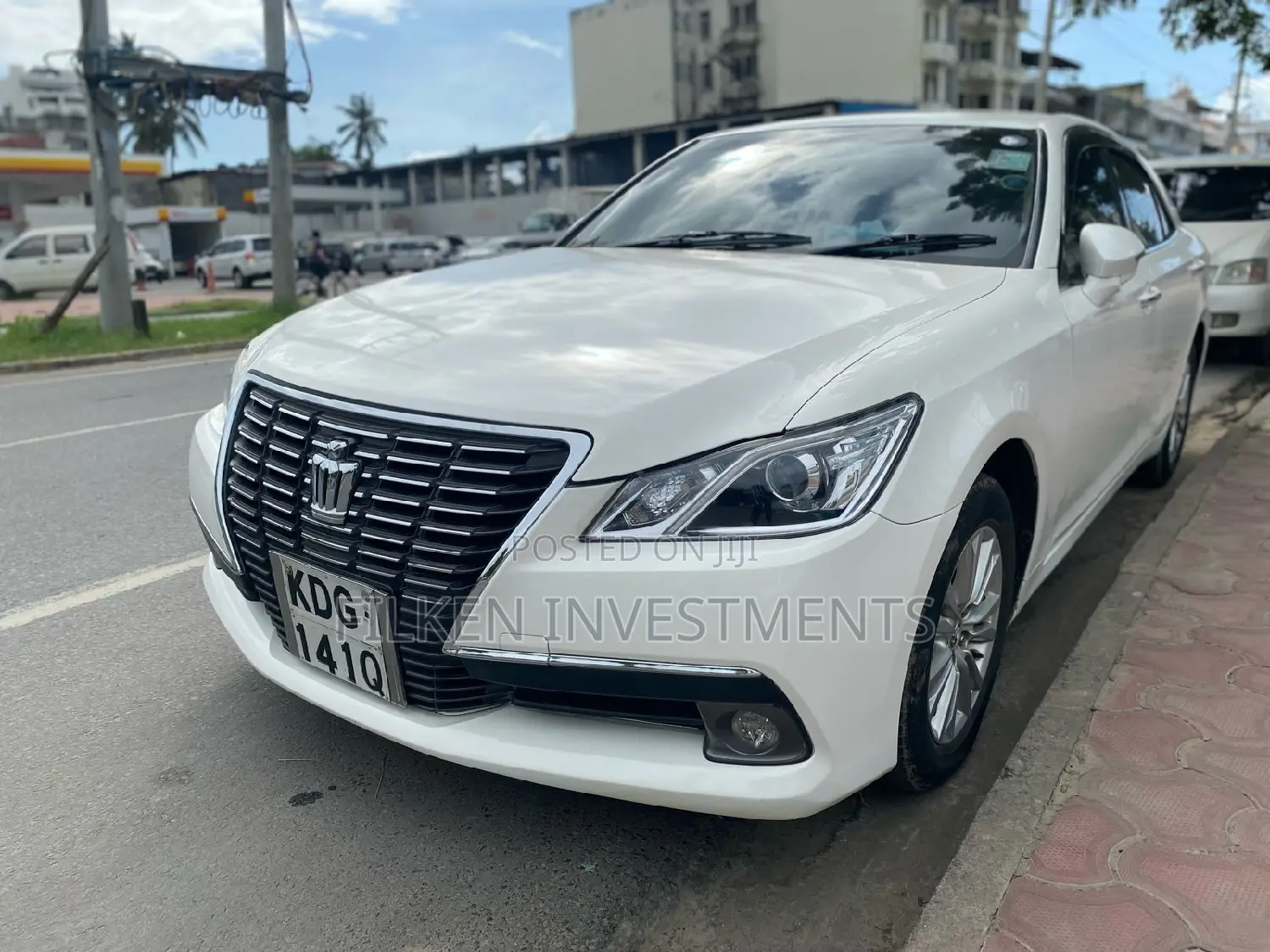 Toyota Crown 2016 White