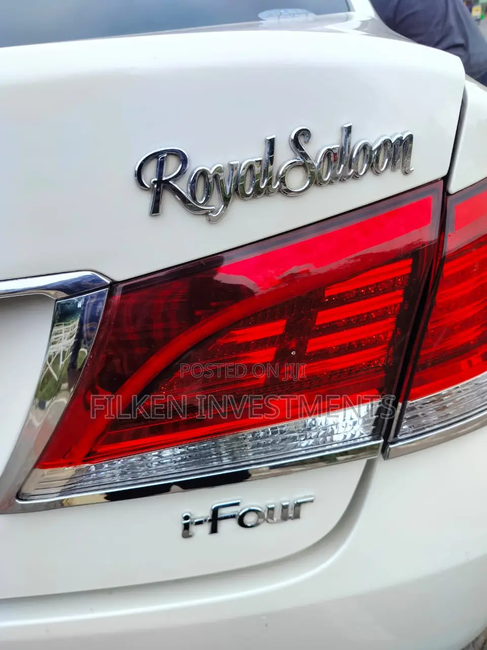 Toyota Crown 2016 White