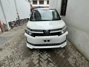 Toyota Voxy 2019 White