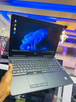 Laptop Dell Precision 15 M7510 16GB Intel Core I5 HDD+SSD 500GB