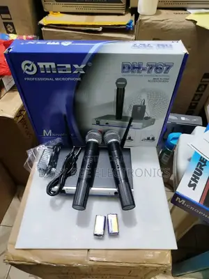 9v 767 Omax Wireless Microphone