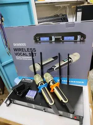 19" Receiver SKM 9000 Wireless Microphone