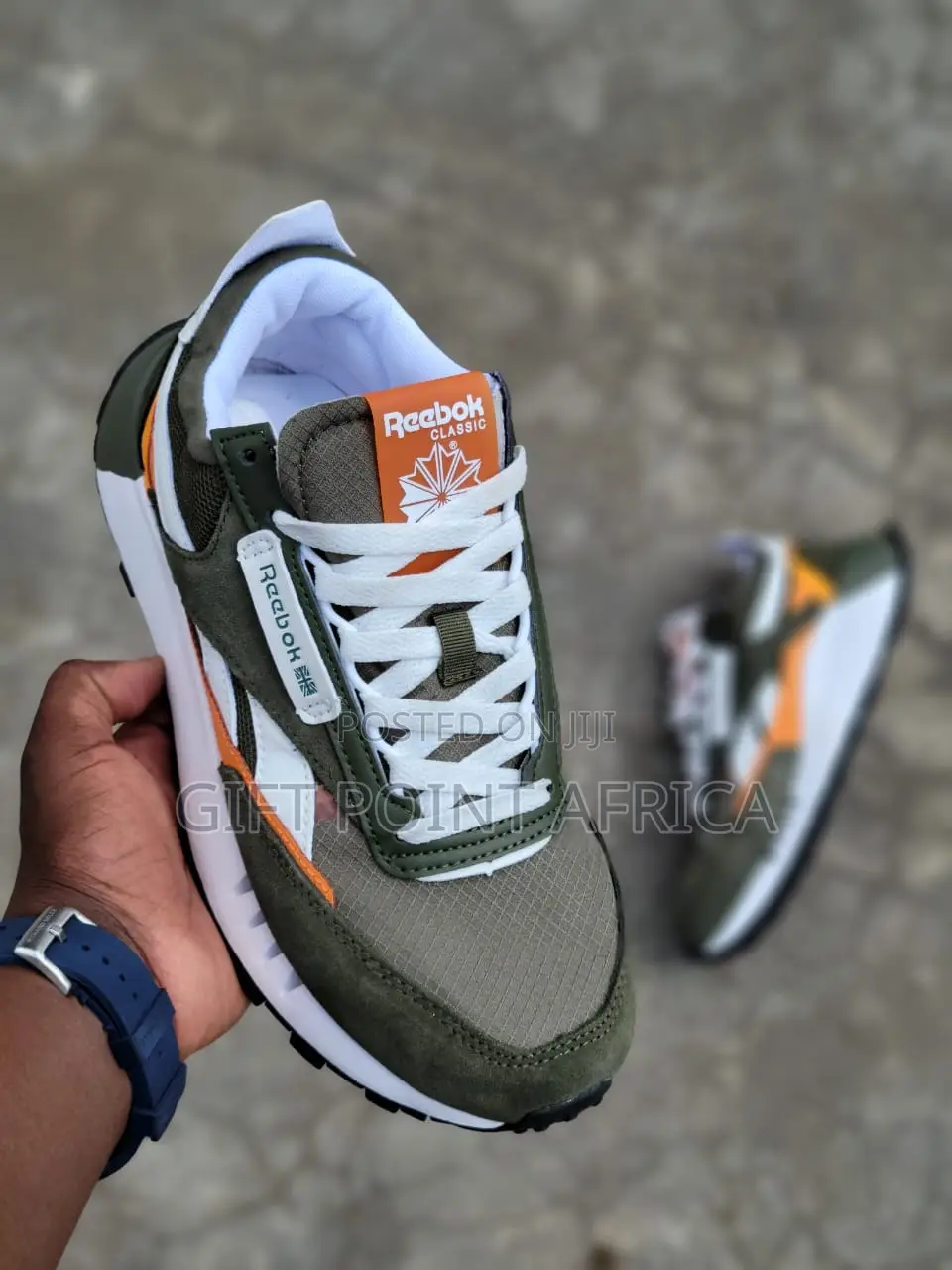 Reebok Classic Sneakers
