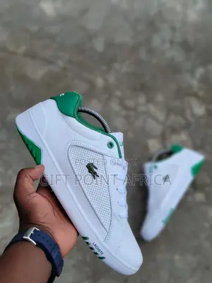 Lacoste Sneakers