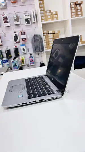 Laptop HP EliteBook 820 G4 8GB Intel Core I5 SSD 256GB