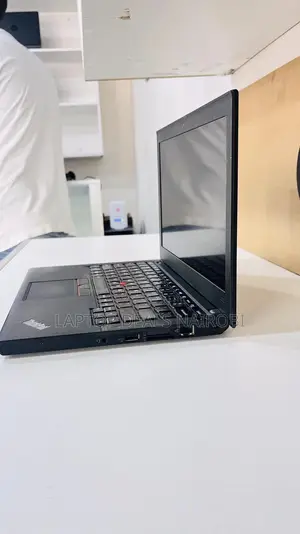 Laptop Lenovo ThinkPad L460 8GB Intel Core I5 HDD+SSD 500GB