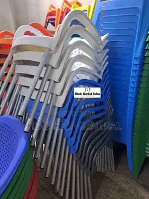 Strong and Good Quality Plastic Chair With Metal Legs