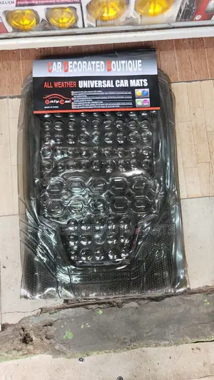 7 Seater Universal Smooky Floor Mats