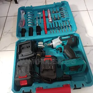 Cordless Makita Impact Wrench Kit, 2 Batteries and Wrenches