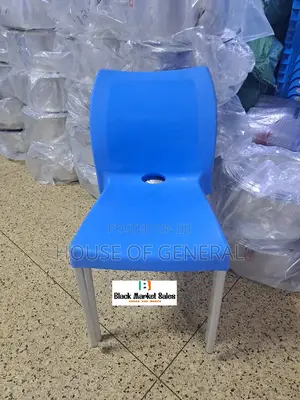 Strong Armless Plastic Chair With Metal Tubing Legs