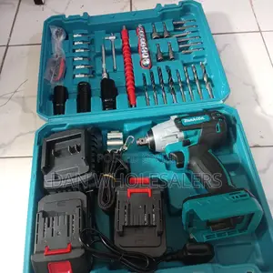 Makita Cordless Impact Wrench Kit, 2 Batteries