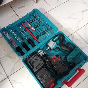 Impact Wrench Kit, 2 Batteries and Wrenches Makita Cordless