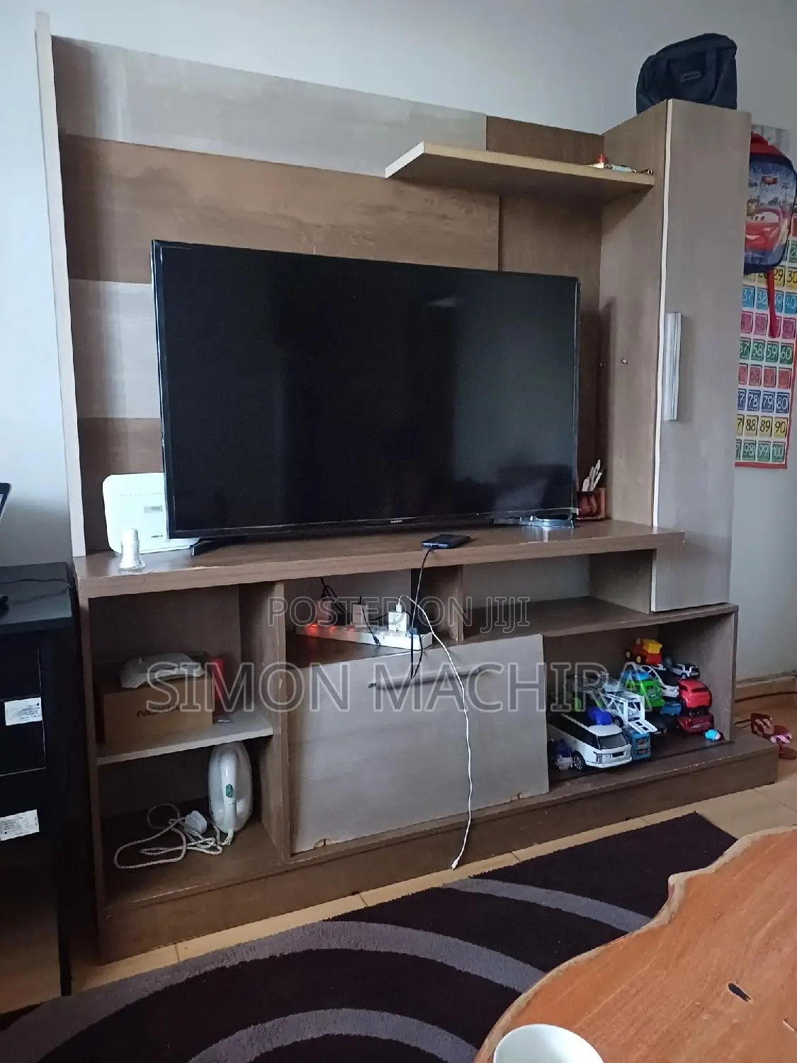 TV Stand 6 by 7