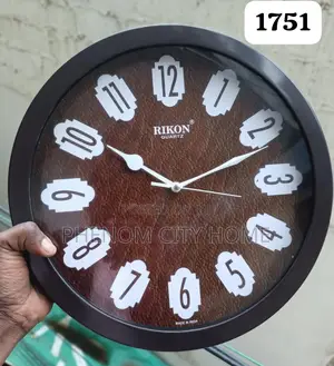 Round Wall Clock