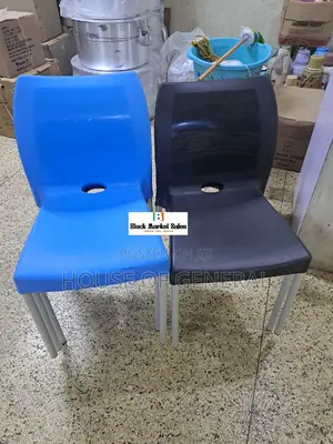 Comfortable Plastic Chair With Metal Legs