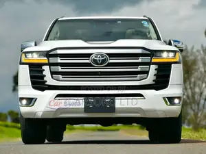 Toyota Land Cruiser 2021 White