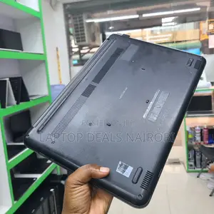 Laptop Dell Latitude 3380 4GB Intel Celeron SSD 32GB