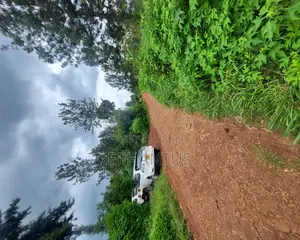 50 by 100 Plot in Kenyatta Road