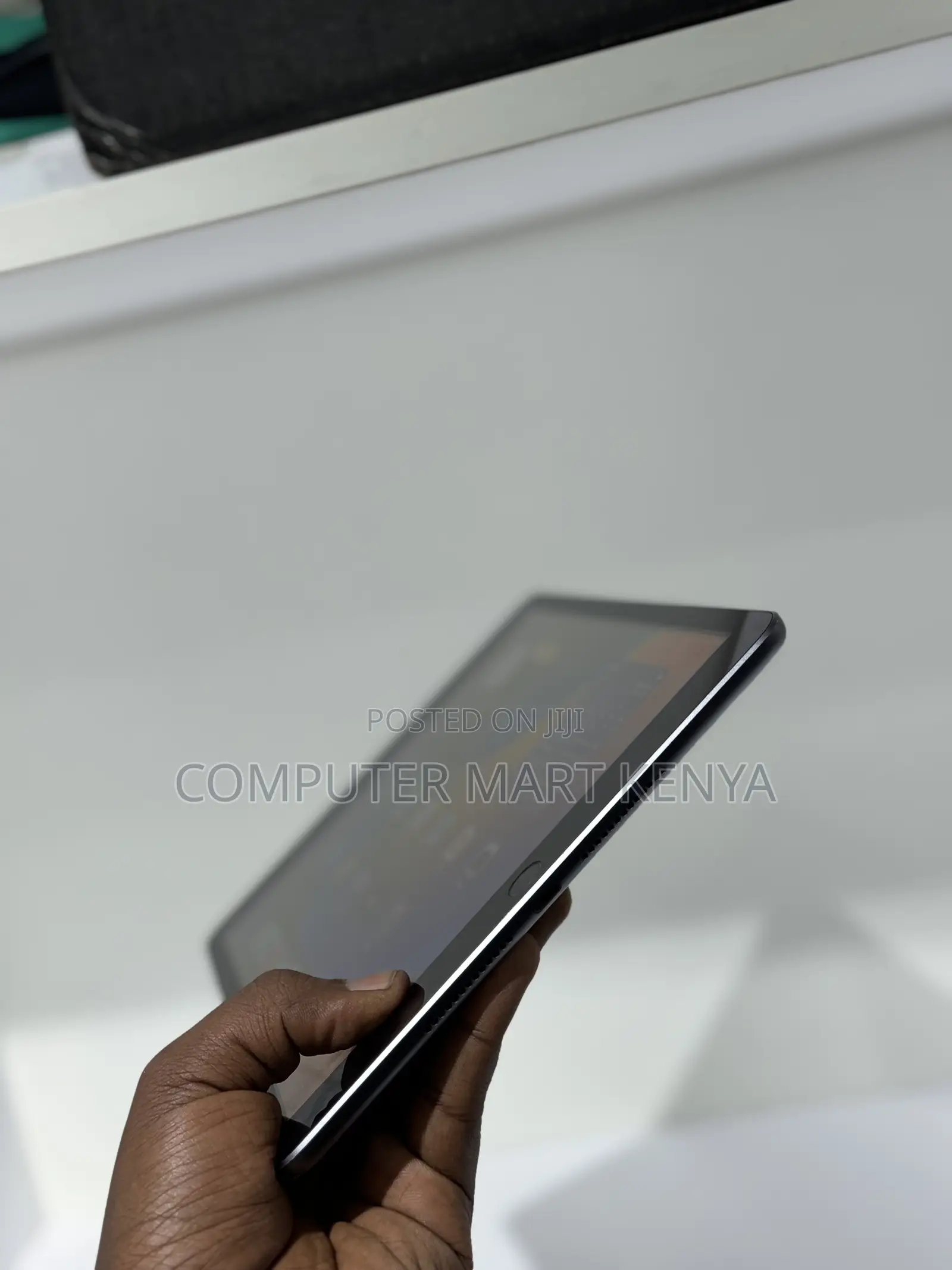 Apple iPad 10.2 (2021) 64 GB Gray
