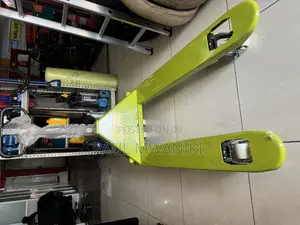 Titan Pallet Truck