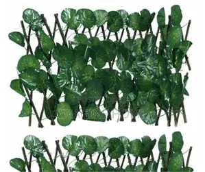 Stretchable Green Fence