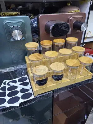 12 Piece Spice Jar With a Bamboo Stand