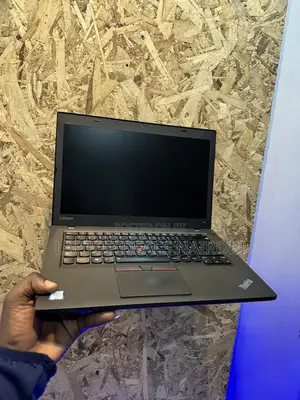 Laptop Lenovo ThinkPad T460 8GB Intel Core I5 SSD 256GB