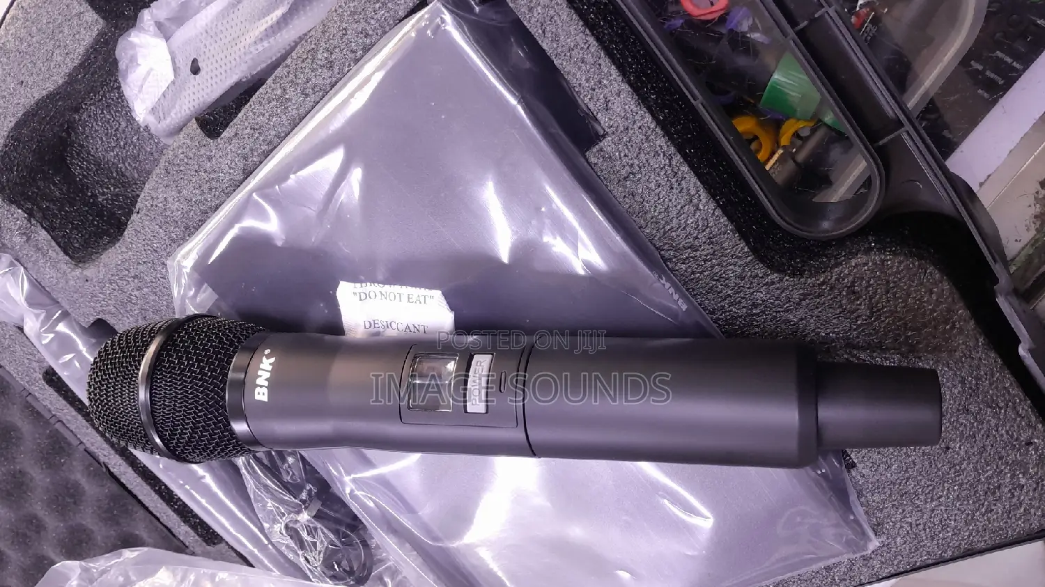 BNK Professional Wireless Microphone BNK -Bk902
