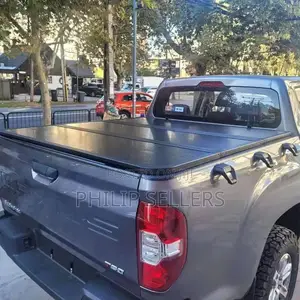 Custom-Fit Pickup Truck Tonneau Trifold Covers for Aluminum