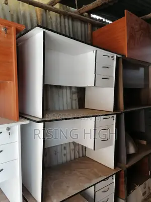Superior Quality Office Table