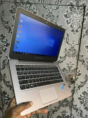 Laptop HP EliteBook 820 G3 8GB Intel Celeron SSD 256GB