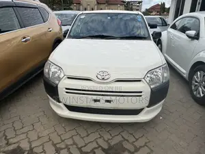 Toyota Probox 1.5 DX Comfort 2WD 2018 White