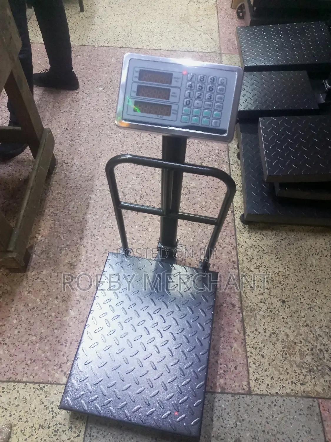 An Digital Weighing Scale 150kgs