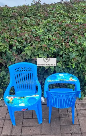 New Look Plastic Kids Feeding Chairs