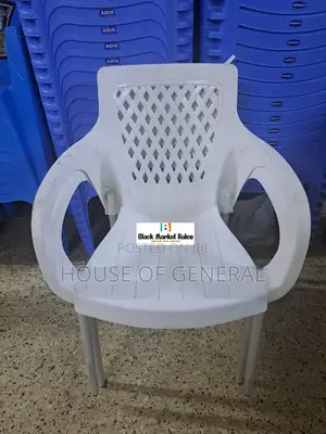 White Plastic Chair With Metal Legs