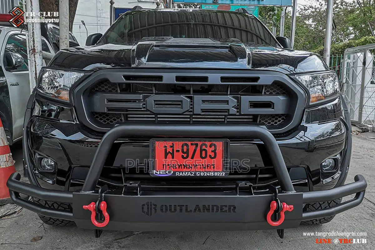 Double Cab Front Nudge Bar
