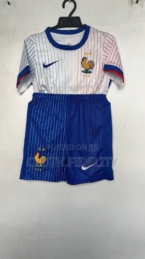 France Home Kids Kit Euro 2024.