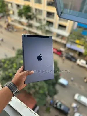 Apple iPad 10.2 (2021) 64 GB Gray