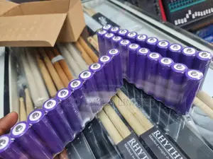 3.7V 18650 Rechargeable Batteries