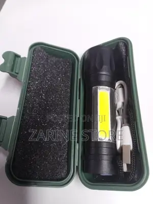 Rechargeable Zooming Light Flashlight Torch
