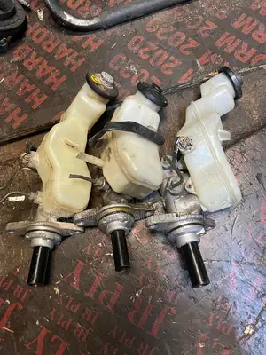 Toyota Axio Fielder Master Cylinder