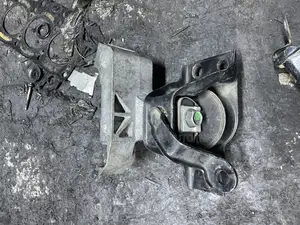 Engine Mounting for Nissan Note