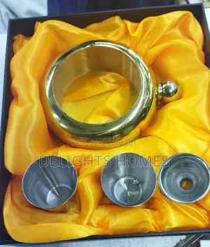 Round Flask Gift Set With Two Shot Glasses and Funnel