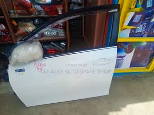Toyota Corolla NZE141 (Corolla Axio 141)Front LHS Door Panel