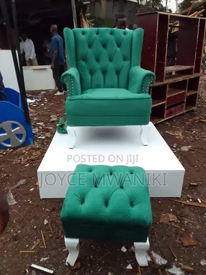 Pedicure Seat, Pallet and Pedicure Stool.