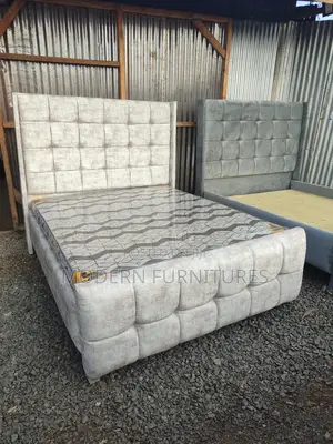 Modern 5/6 Bed/ Tufted Bed