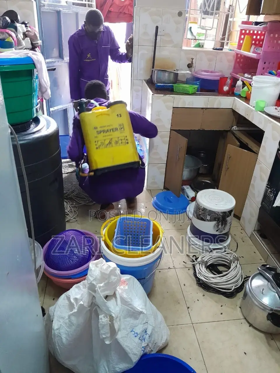Hygiene and Pest Control Specialist