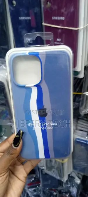 EVERMORE- iPhone 13 Pro Max Silicone Rainbow Colorful