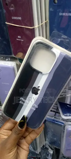 RHOTH- iPhone 13 Pro Max Cover Black Rainbow Series Silicon